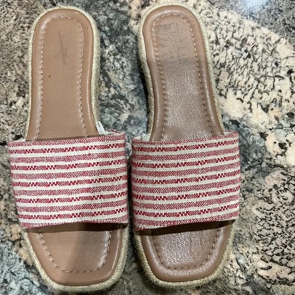 Universal Thread Slides - Picture 2 of 6